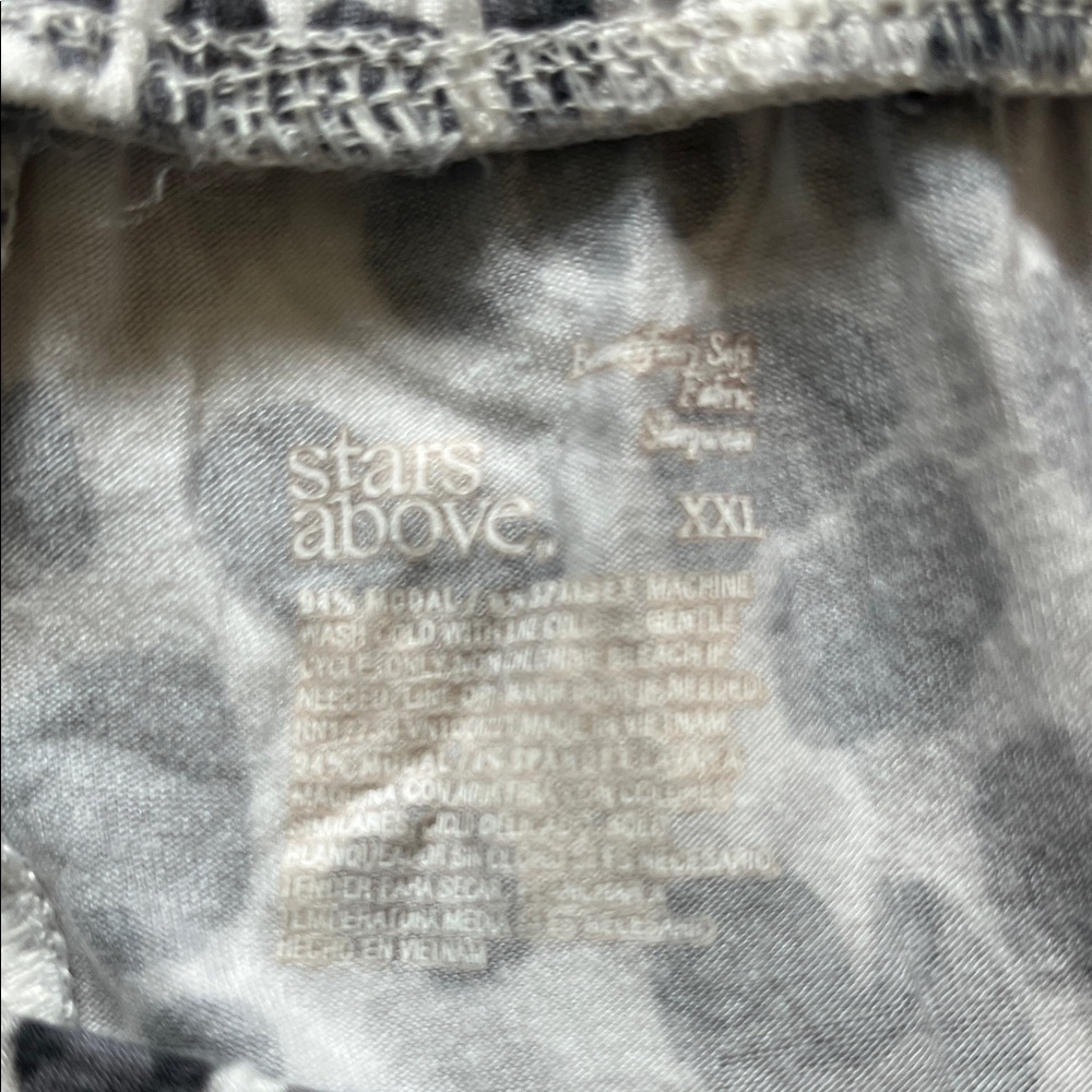 Stars Above Gray and Black Leopard Print Lounge Pants w/pockets XXL - Picture 2 of 3